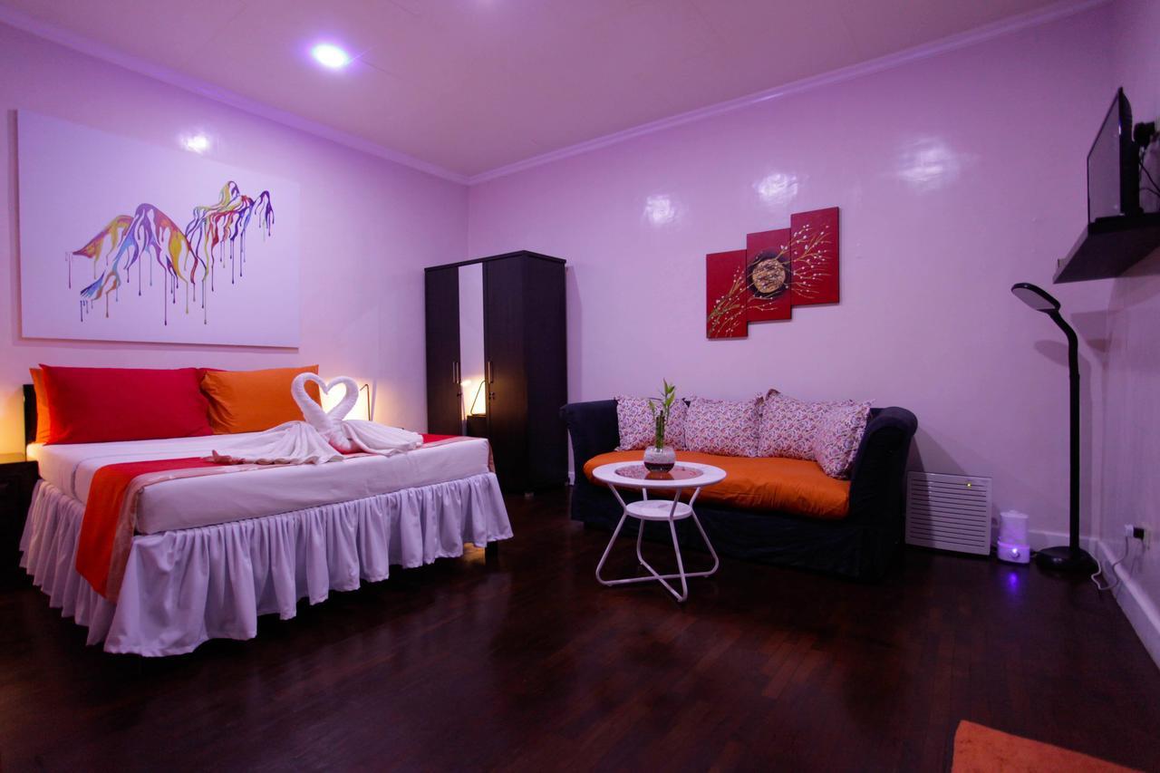 Halfway House Hostel Mactan Cebu Airport Мактан Экстерьер фото