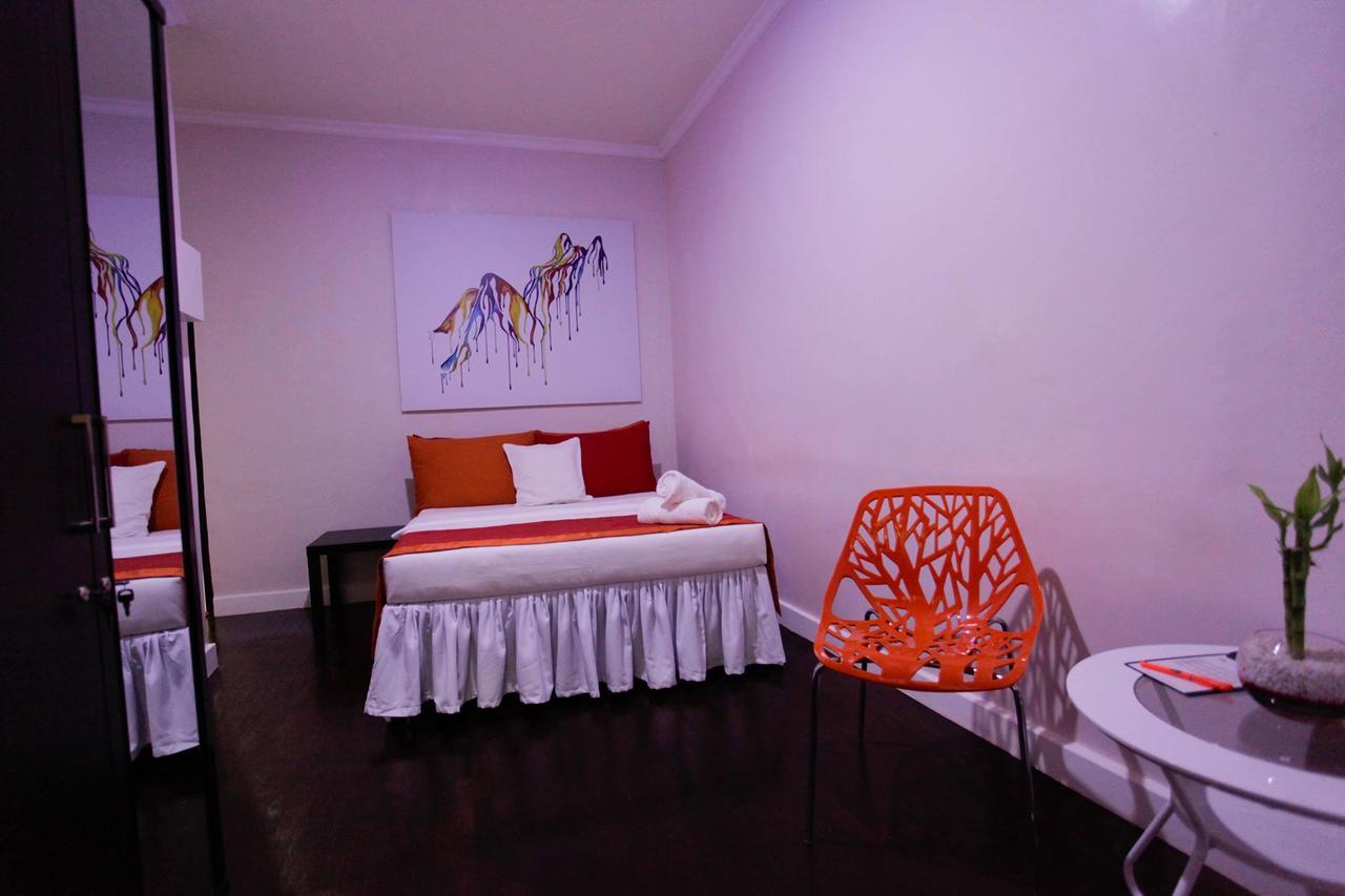 Halfway House Hostel Mactan Cebu Airport Мактан Экстерьер фото